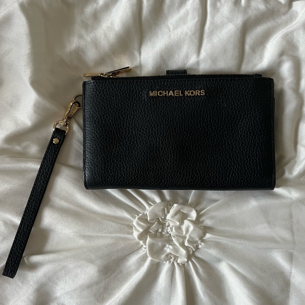 Michael Kors black wristlet